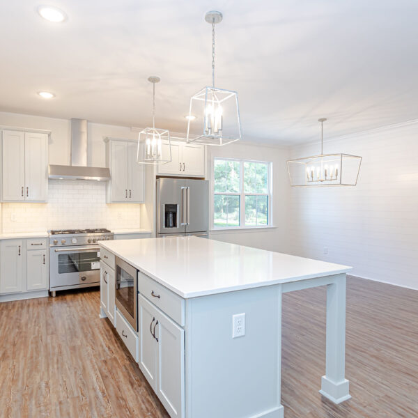 Winslow Custom Homes White Kitchen