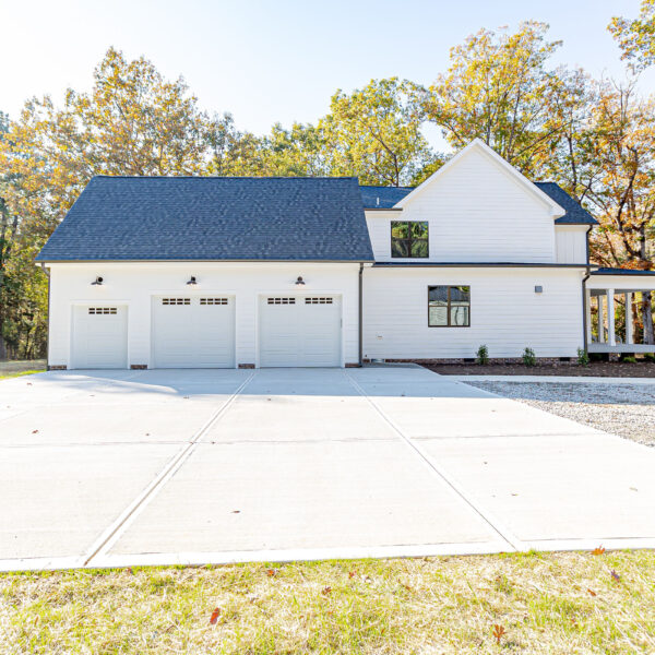 Winslow Custom Homes Exterior Farmhouse Garage