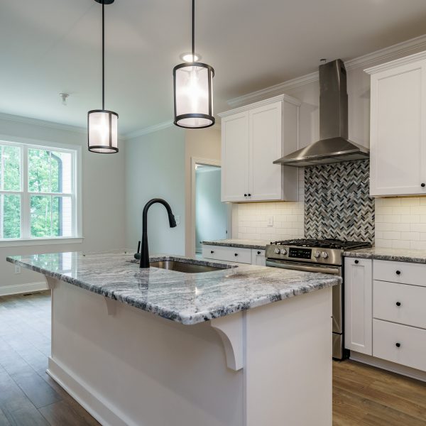 Winslow Custom Homes Kitchen with tile backsplash