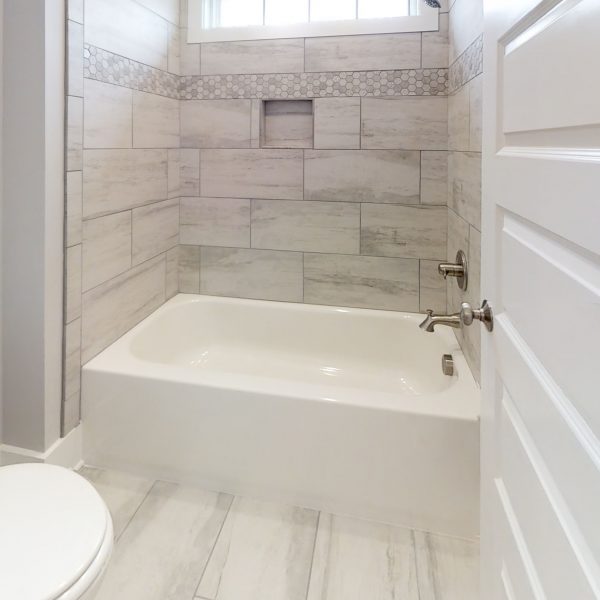 Custom Home Builder Bathroom White Tub