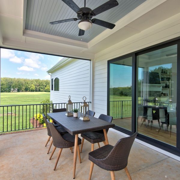 Winslow Custom Homes Outdoor Dining area