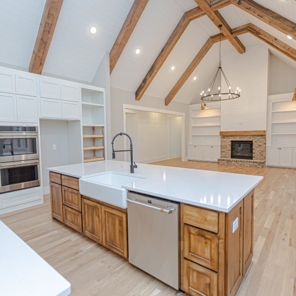 Winslow Custom Homes Vaulted Ceilings in Kitchen